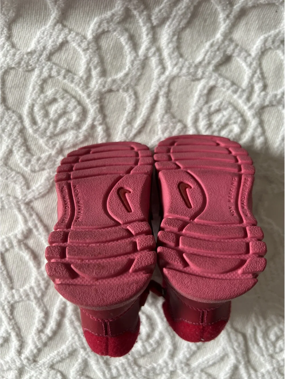 Vintage Y2K Nike Yucan Pink Insulated Winter Sneaker Boots